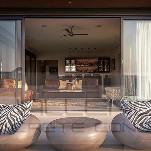 Bucket Chair & Round Coffee Table WM