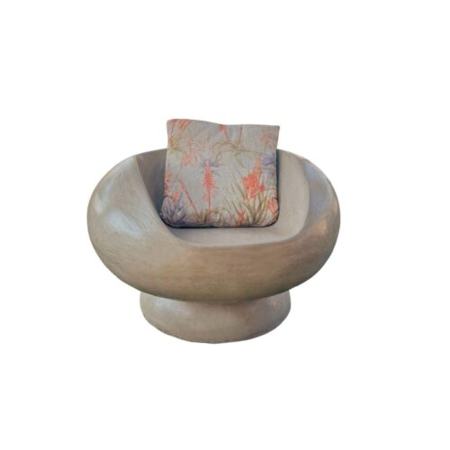 Raised Bucket Chair 1 Crop